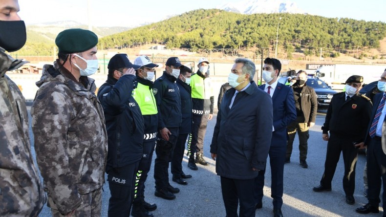 VALİ ELBAN’DAN POZANTI İLÇESİNE ZİYARET