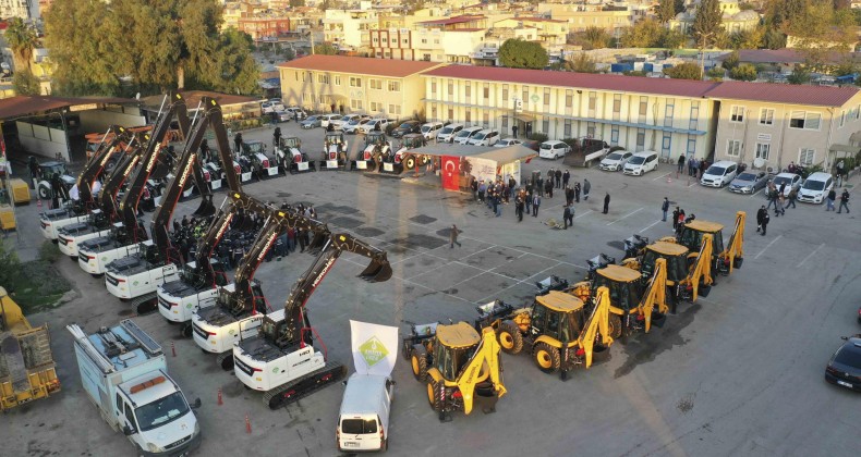 ASKİ’NİN İŞ MAKİNESİ FİLOSU GÜÇLENİYOR